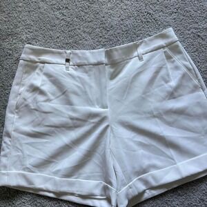 White House Black Market Women's Size Short 10 White 34" waist 6" inseam Summer